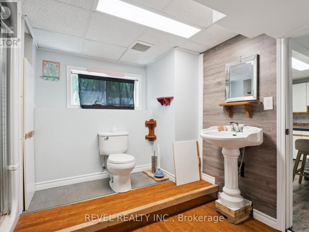 40 GREENWOOD CRESCENT, 