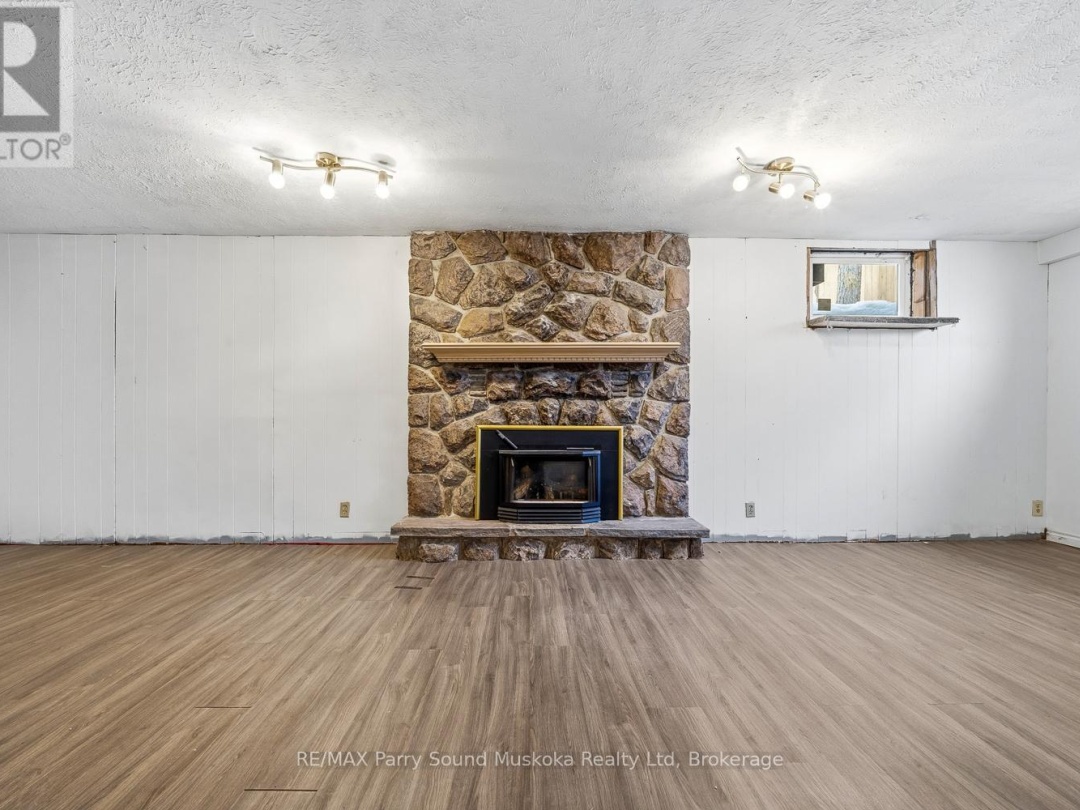 55 A CASCADE STREET E, Parry Sound