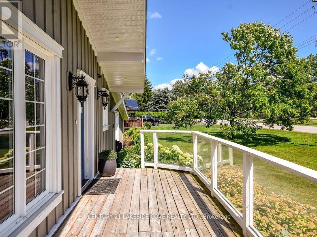 27 POPLAR CRESCENT W, Lake Simcoe