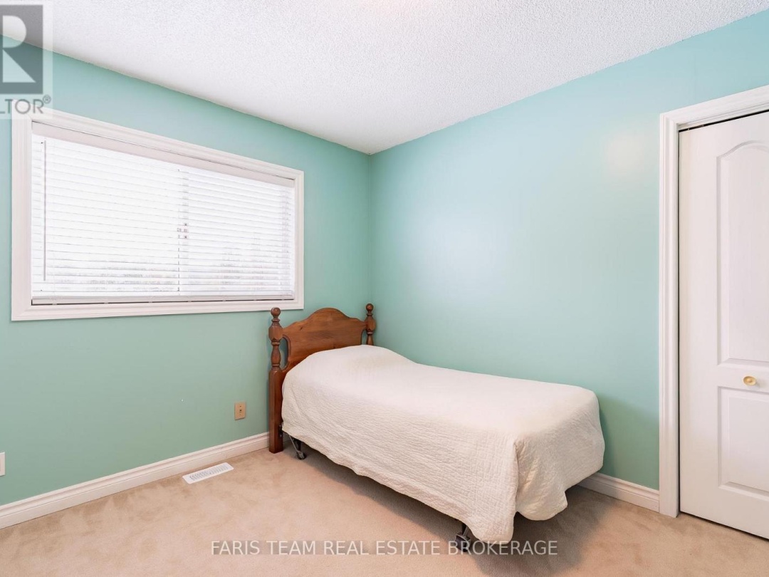 2104 NEWTON STREET, Tay