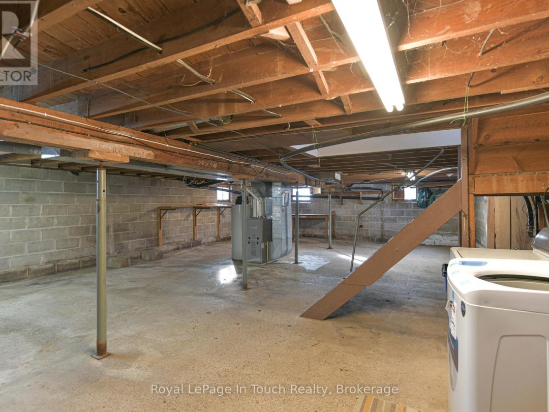 95 WESTMOUNT DRIVE N, 