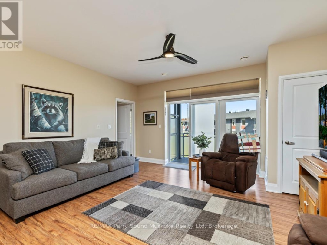 303 - 20D SILVER BIRCH COURT, 