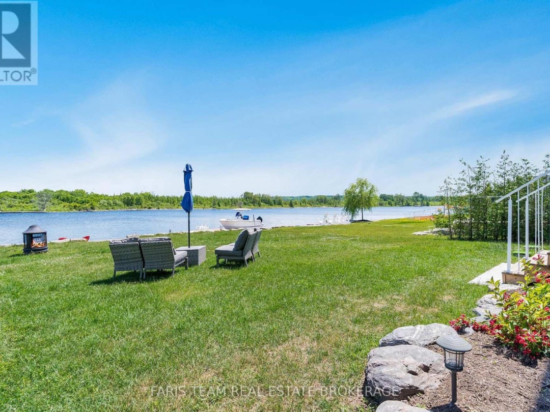7 DOCK LANE, Georgian Bay