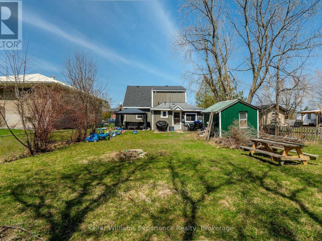 313 Mcnicoll Street, Tay (Port McNicoll)