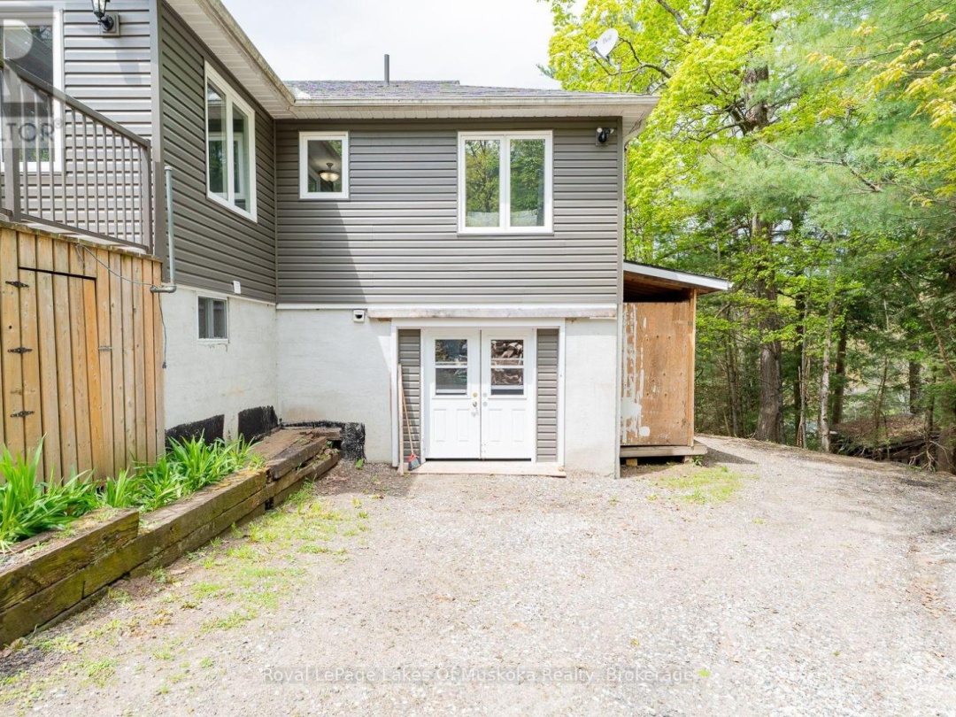 1075 ROCKY NARROW ROAD, 