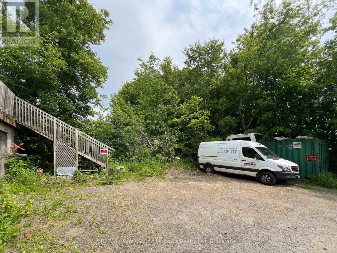 111 JAMES STREET, Parry Sound