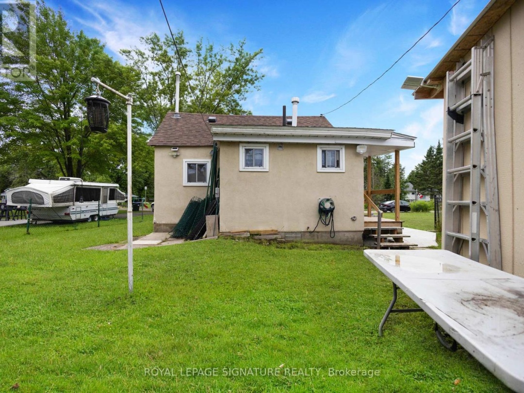 25 PLAYFAIR DRIVE, Sturgeon River