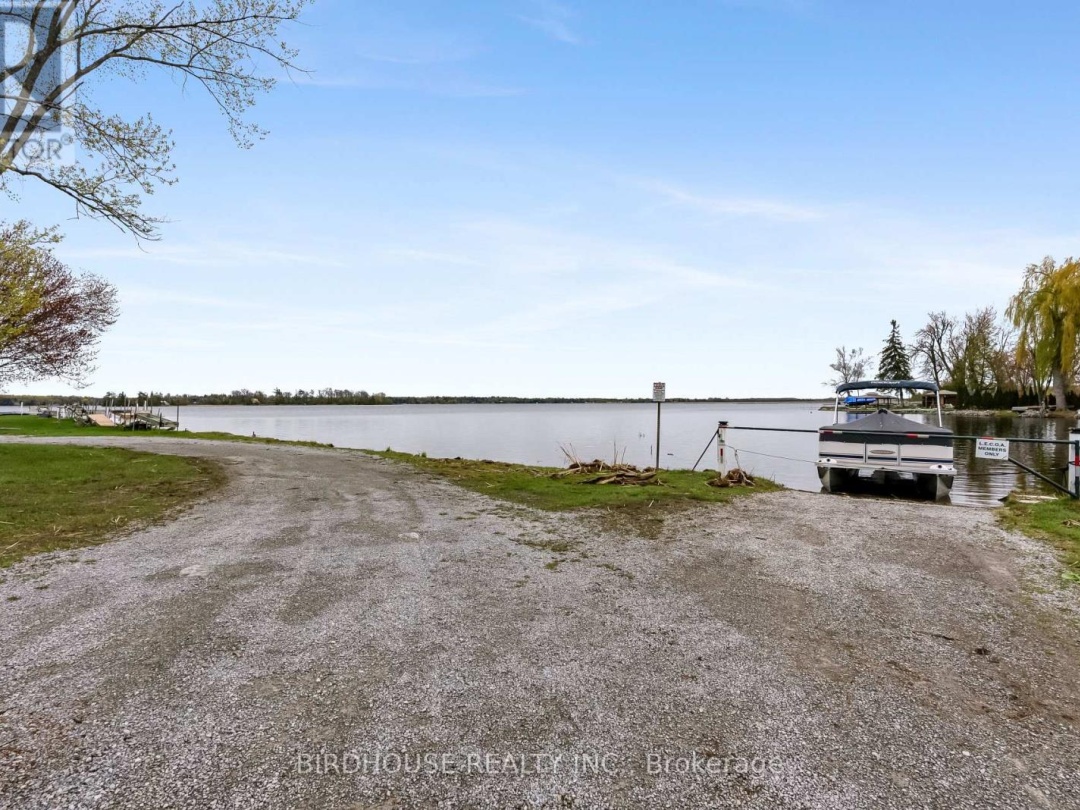 259 GEORGE DRIVE, Pigeon Lake