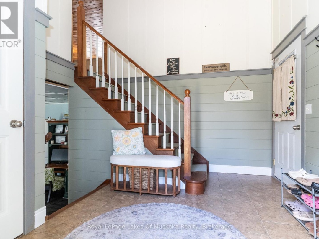 1185 MIRIAM DRIVE, Bracebridge (Oakley)