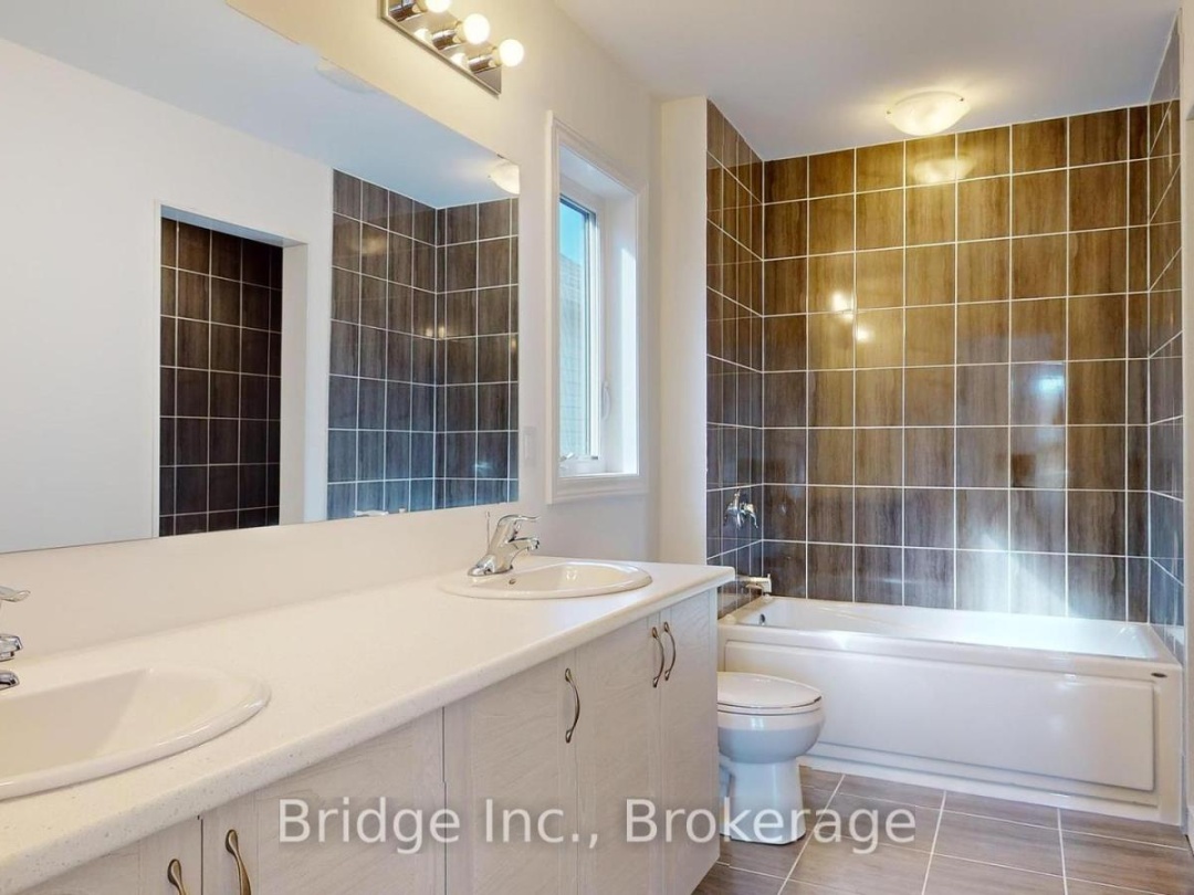 12 HILLCROFT WAY, Kawartha Lakes (Bobcaygeon)