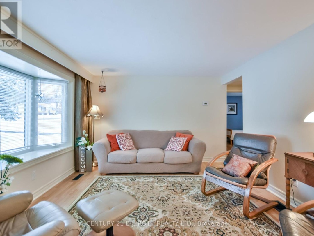 51 Fittons Road W, Orillia