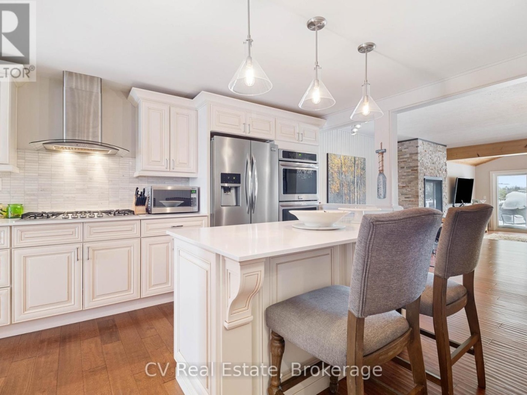 1166 PARKERS POINT ROAD, Lake Muskoka