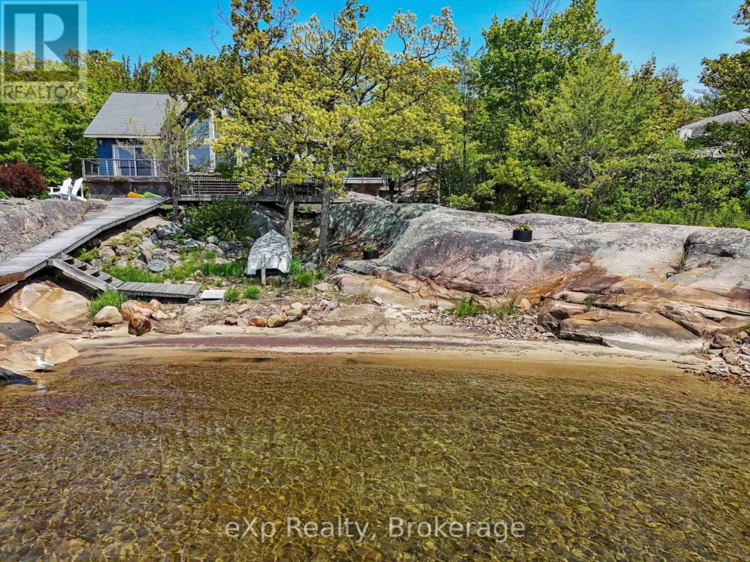 6646 1040LITTLEBEAUSOLEIL ISLAND, Georgian Bay