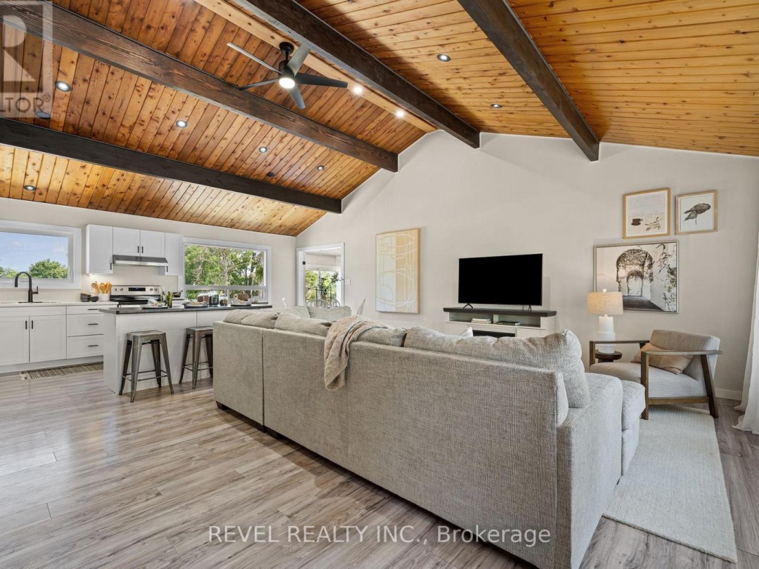 595 HICKORY BEACH ROAD, 