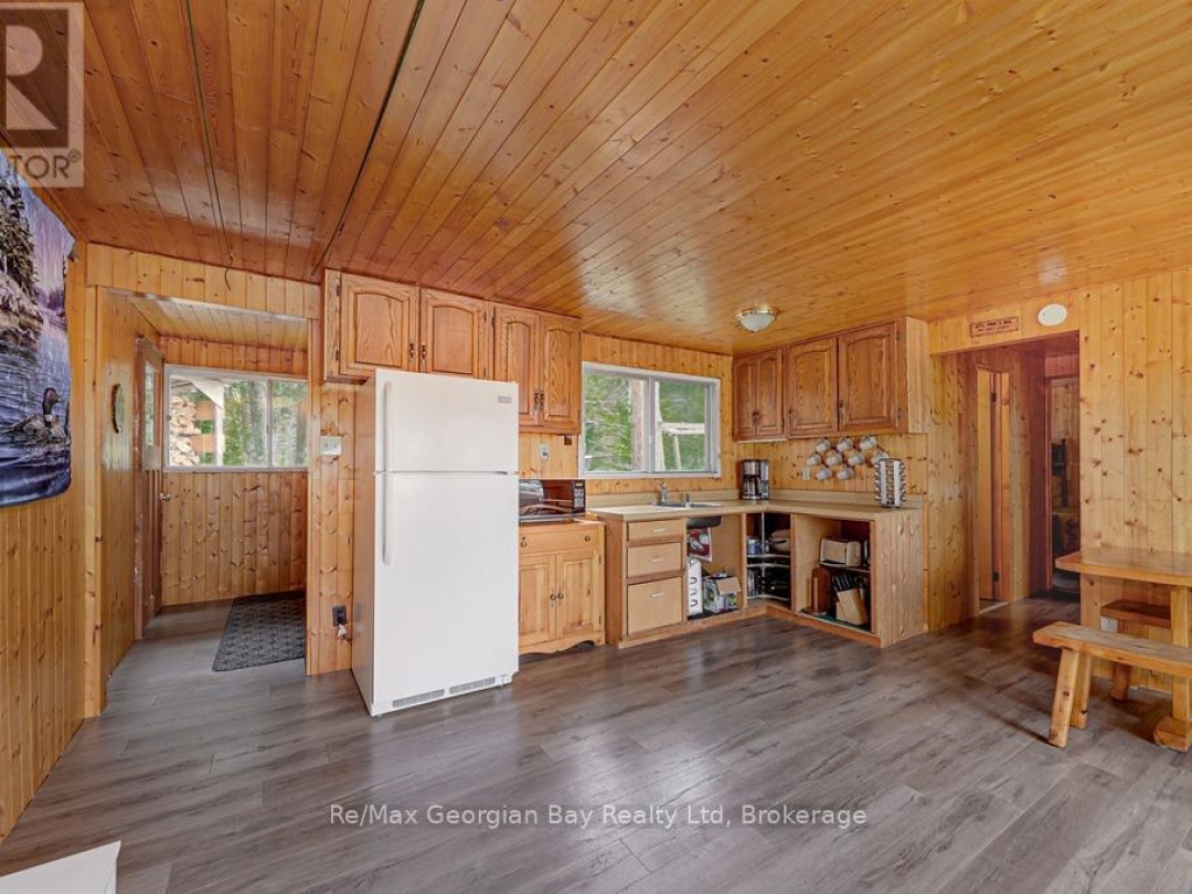 15SR405 SEVERN RIVER SHORE, Severn River