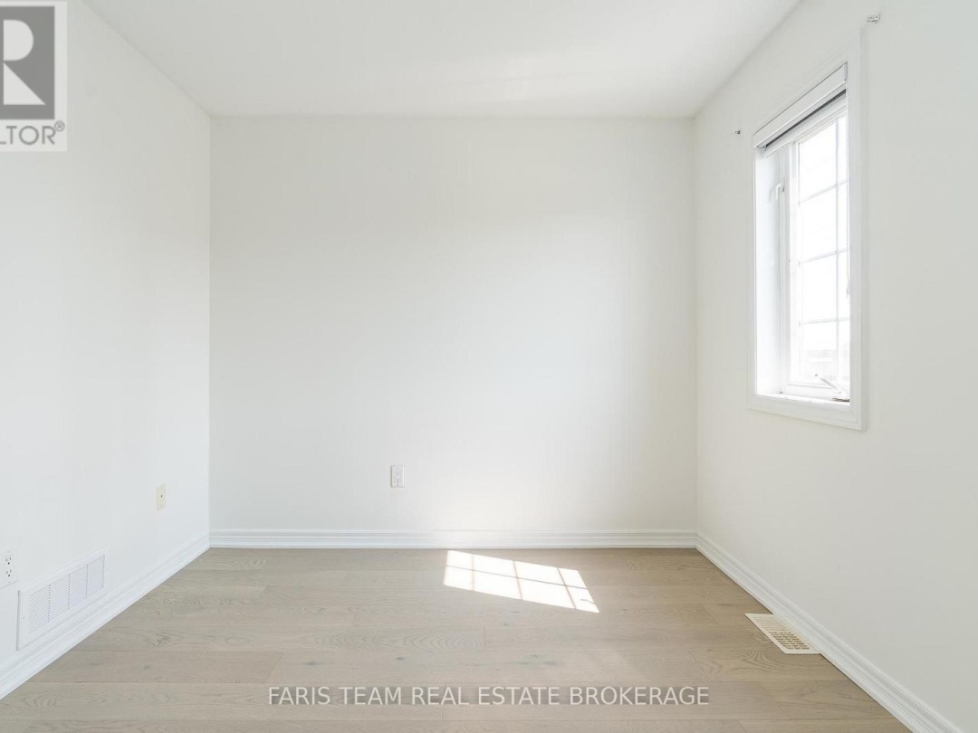 2 VANESSA DRIVE, 