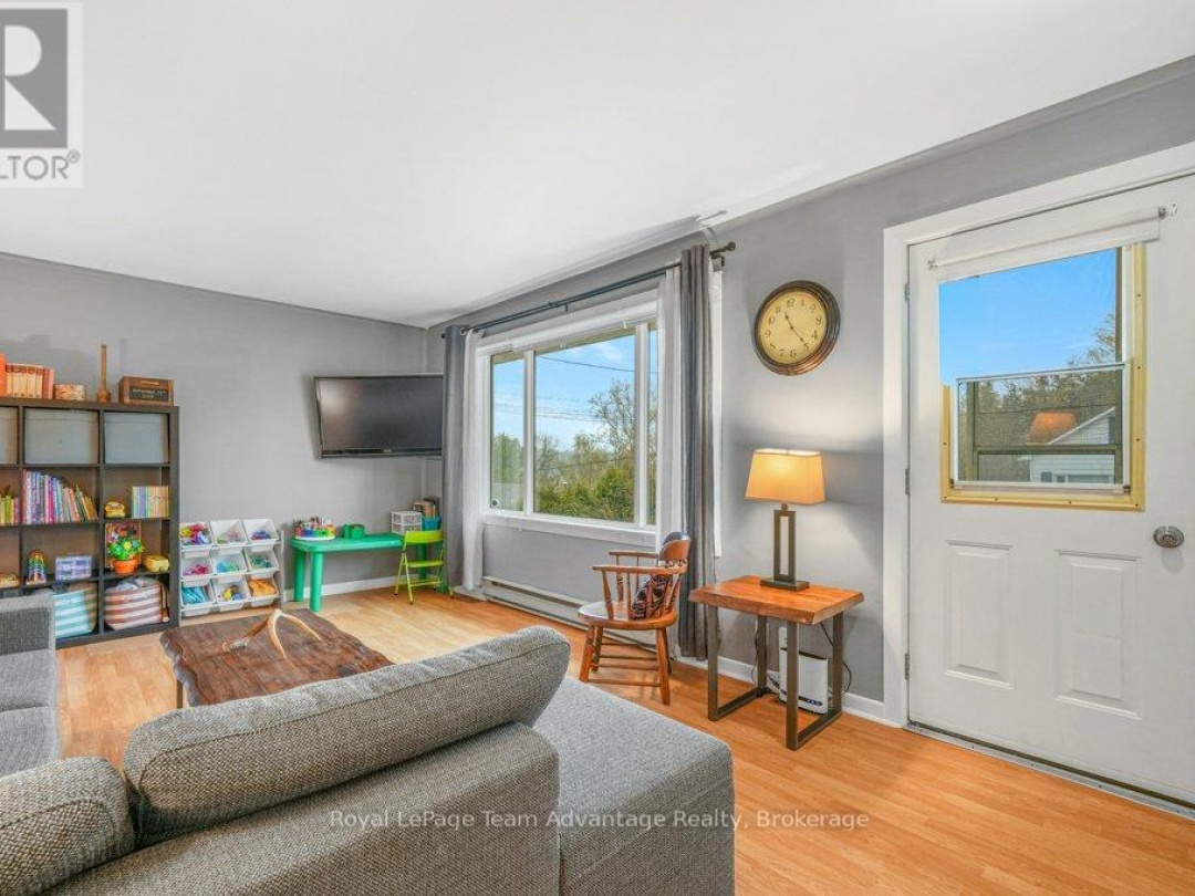 31 CASCADE STREET, Parry Sound