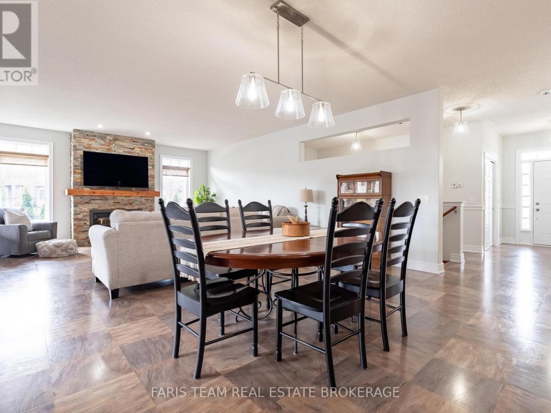 3063 STONE RIDGE BOULEVARD, Orillia