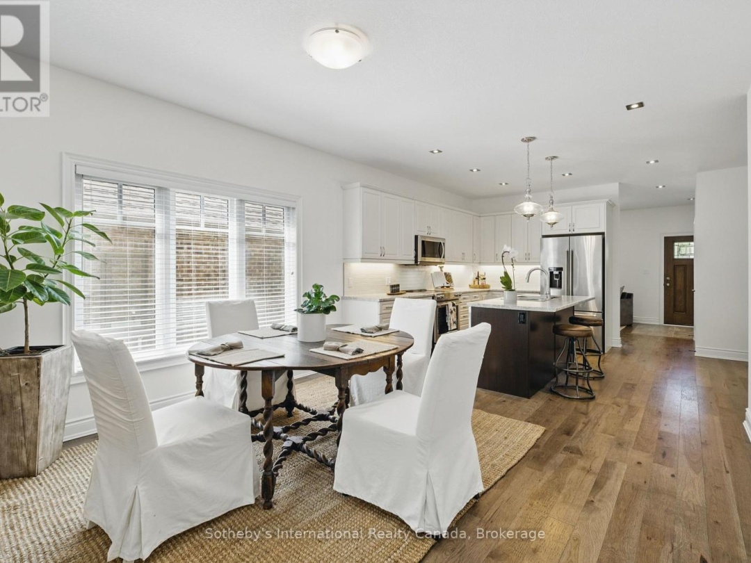 30 SERENITY PLACE CRESCENT, 