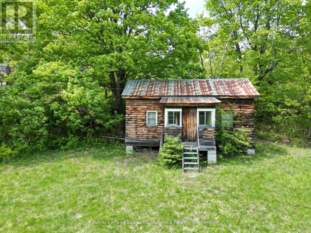 1235 Bonnie Lake Road, Bracebridge (Macaulay)