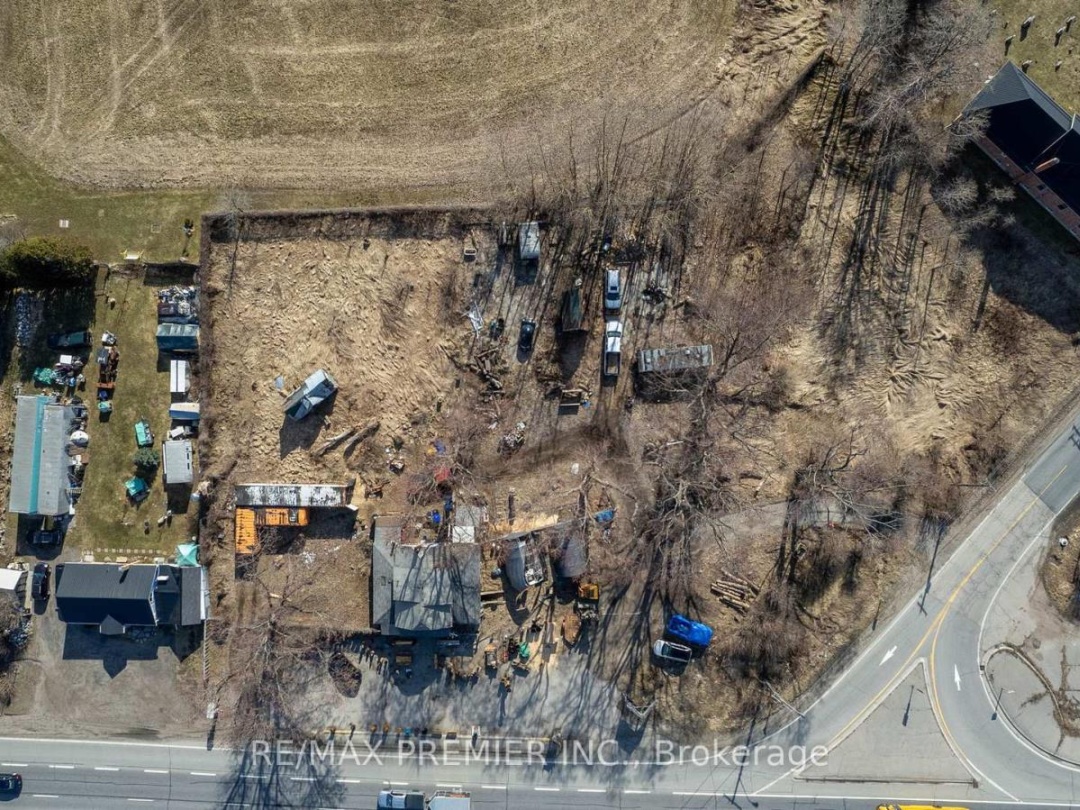 8665 HWY 11, Severn (West Shore)