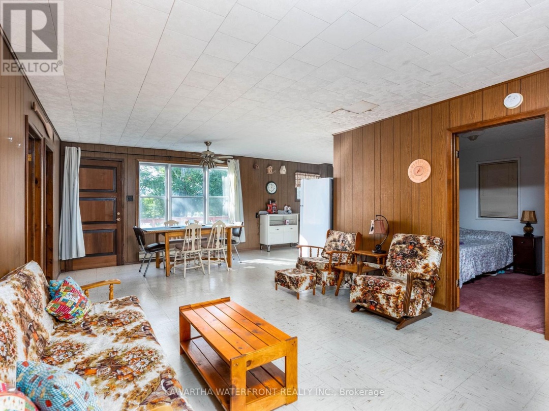 71 REDCAP BEACH LANE, Canal Lake