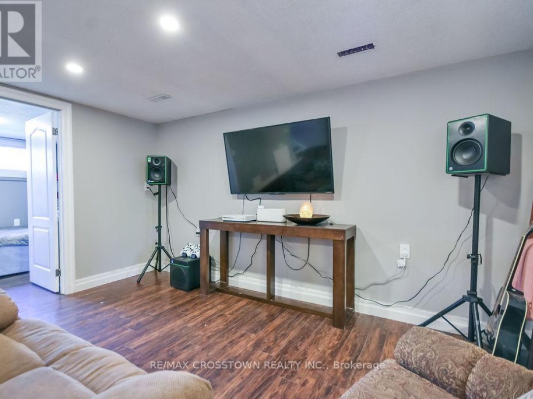 461 BARNES AVENUE, Tay (Port McNicoll)