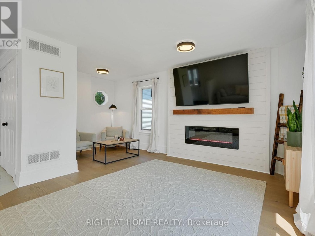 123 JOHN STREET, Kawartha Lakes (Woodville)