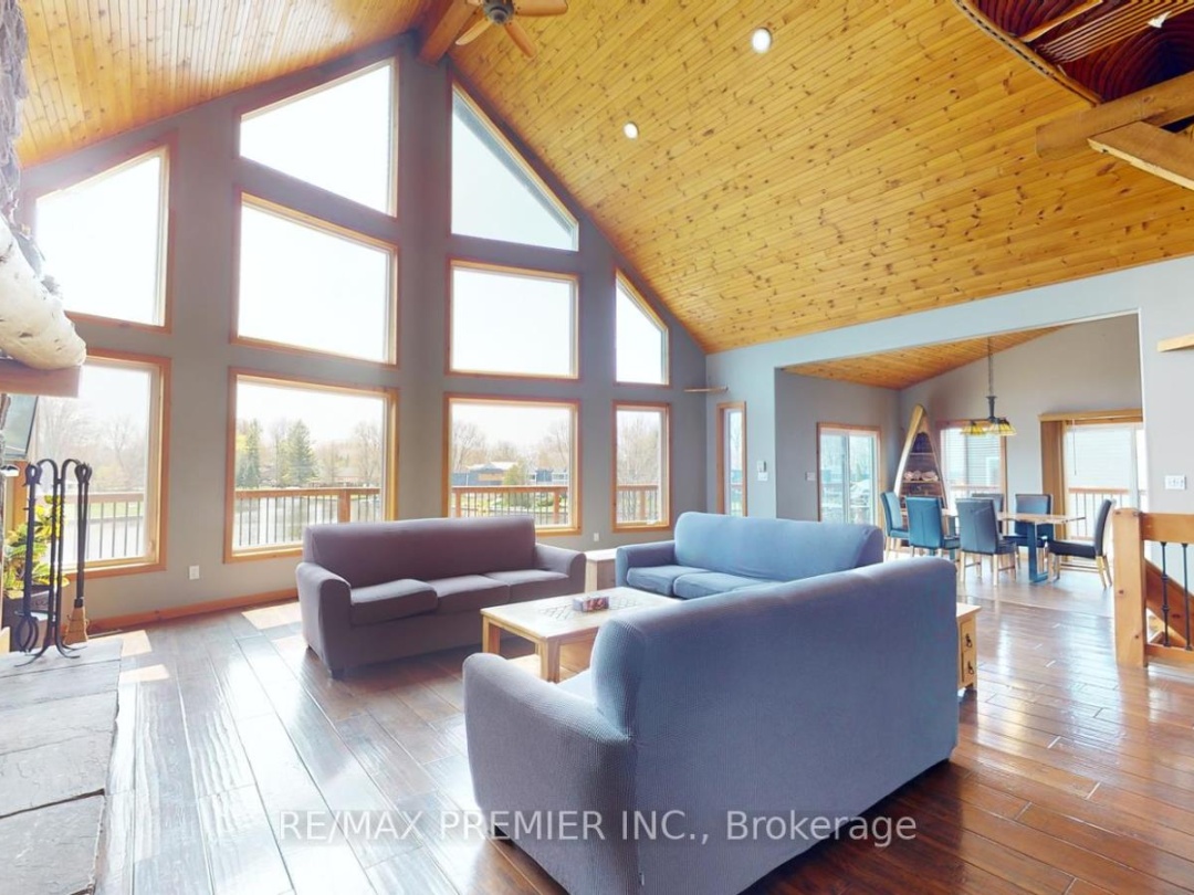 31 PARADISE BOULEVARD, Lake Simcoe