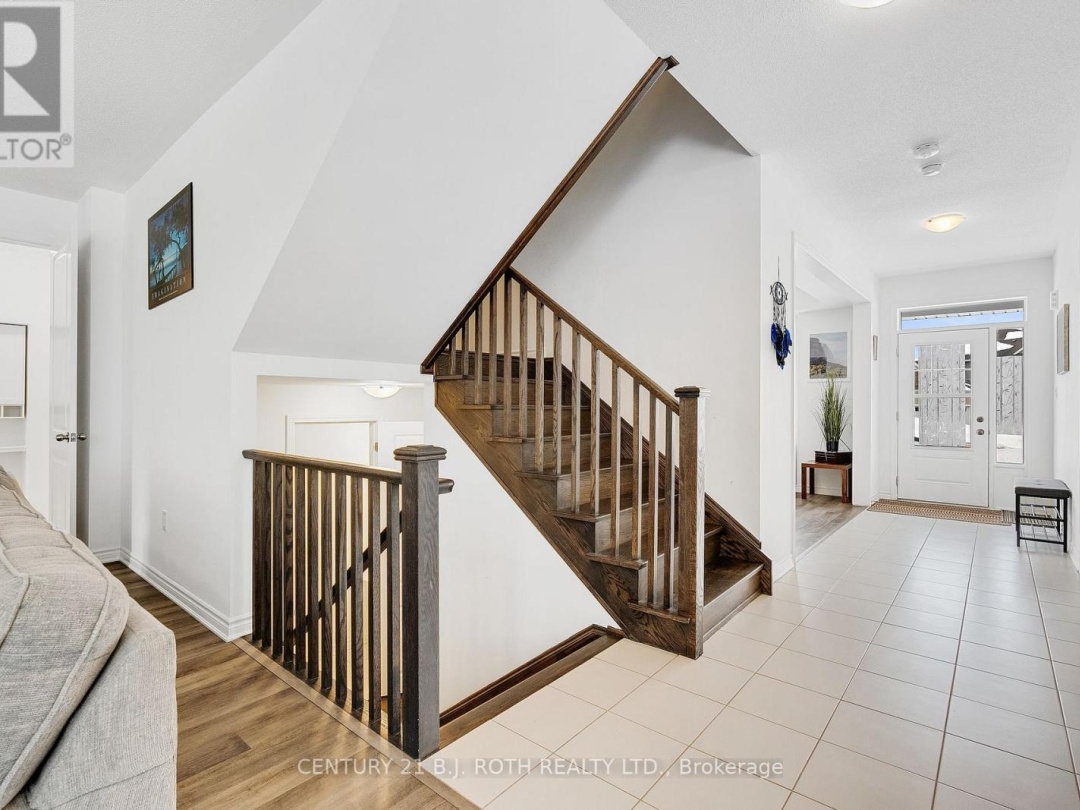 22 DYER CRESCENT, Bracebridge (Macaulay)