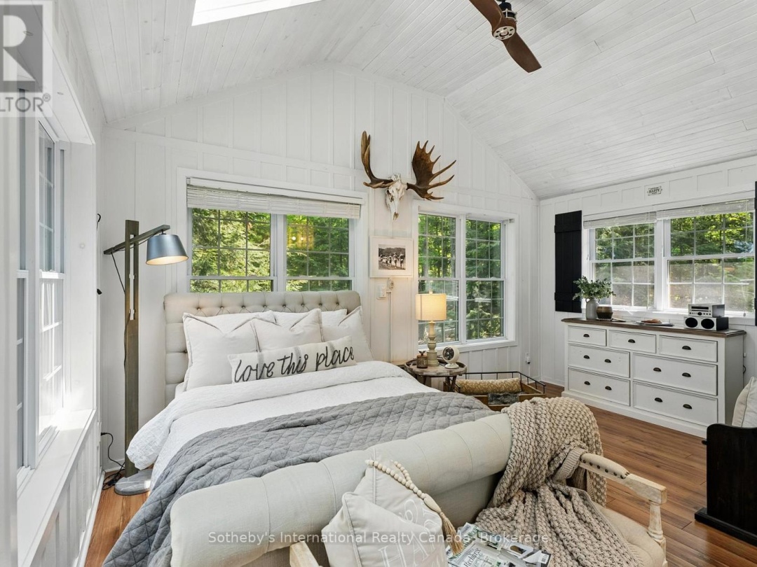 1050 COBBLE ROSE LANE, Moore Lake