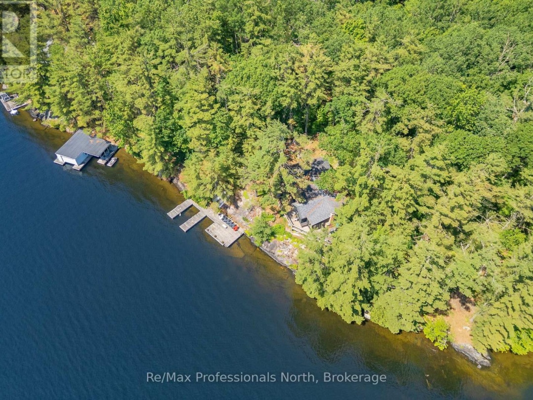 61 ISLAND 26LM ISLAND, 