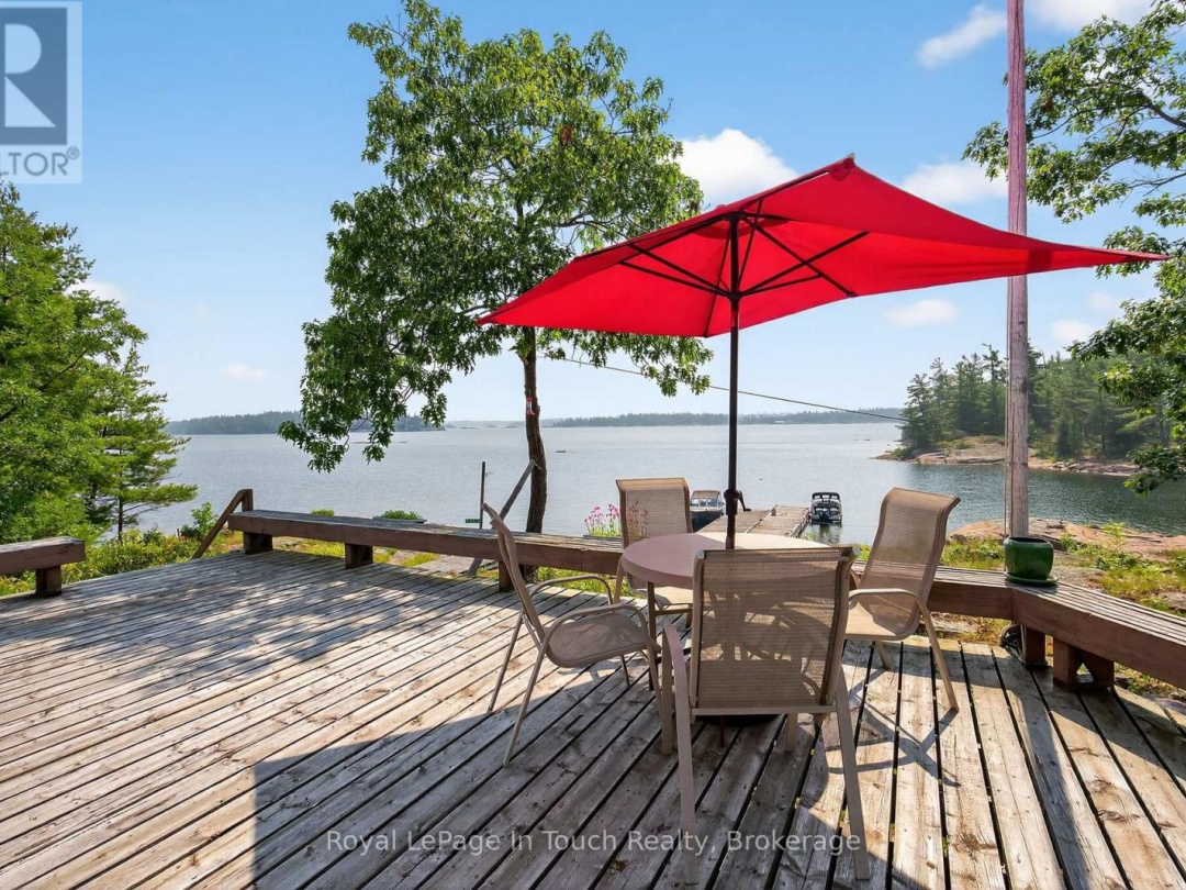 34 B320 SANS SOUCI ISLAND, Georgian Bay