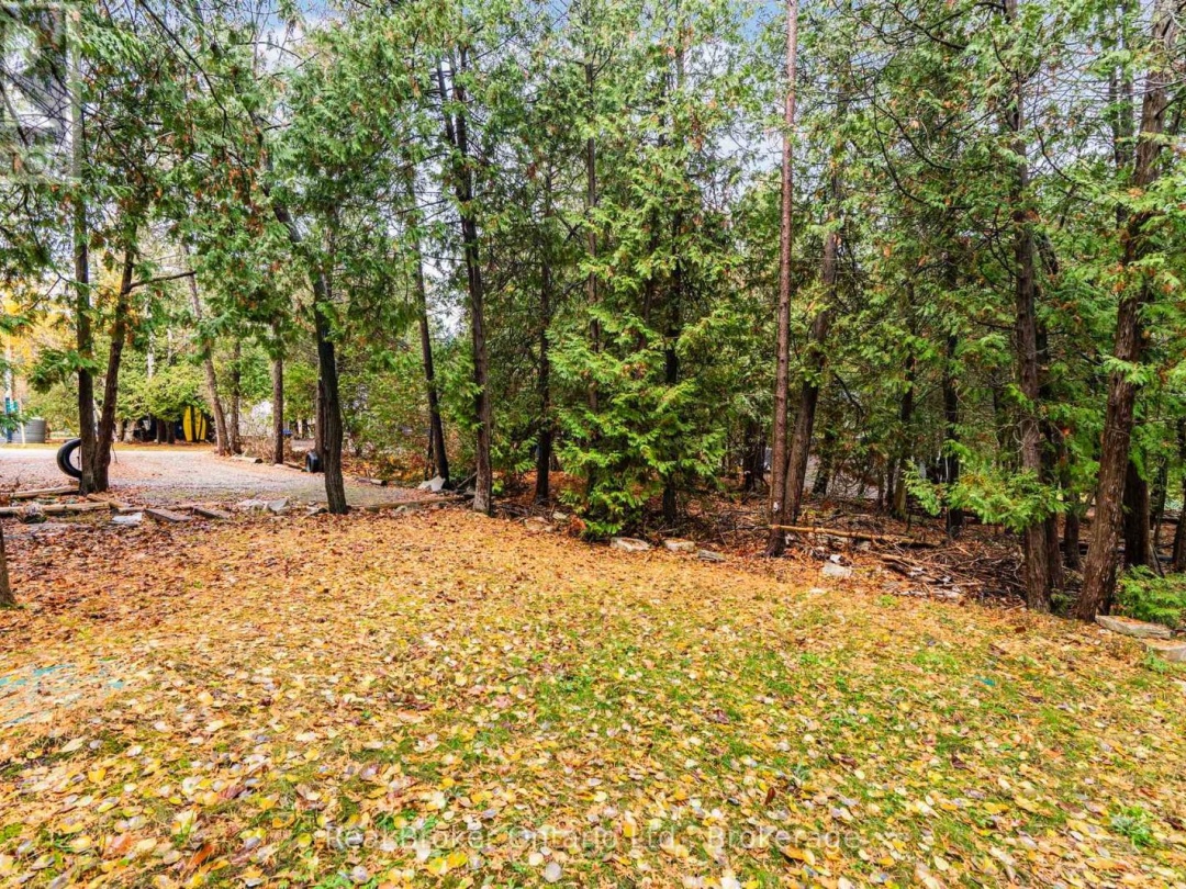 33 GLOUCESTER GROVE, Georgian Bay