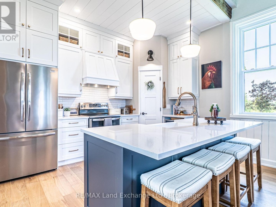 41 SCHOOL ROAD, Kawartha Lakes (Kirkfield)