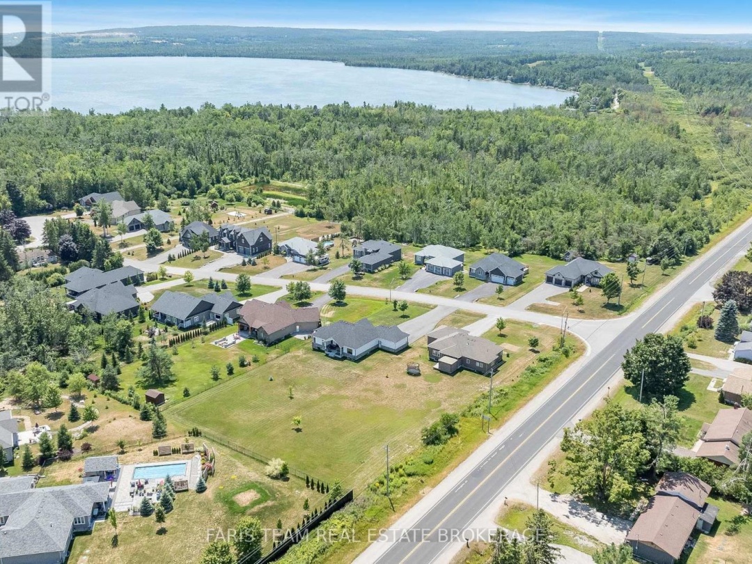 5 BREANNA BOULEVARD, Oro-Medonte (Prices Corners)