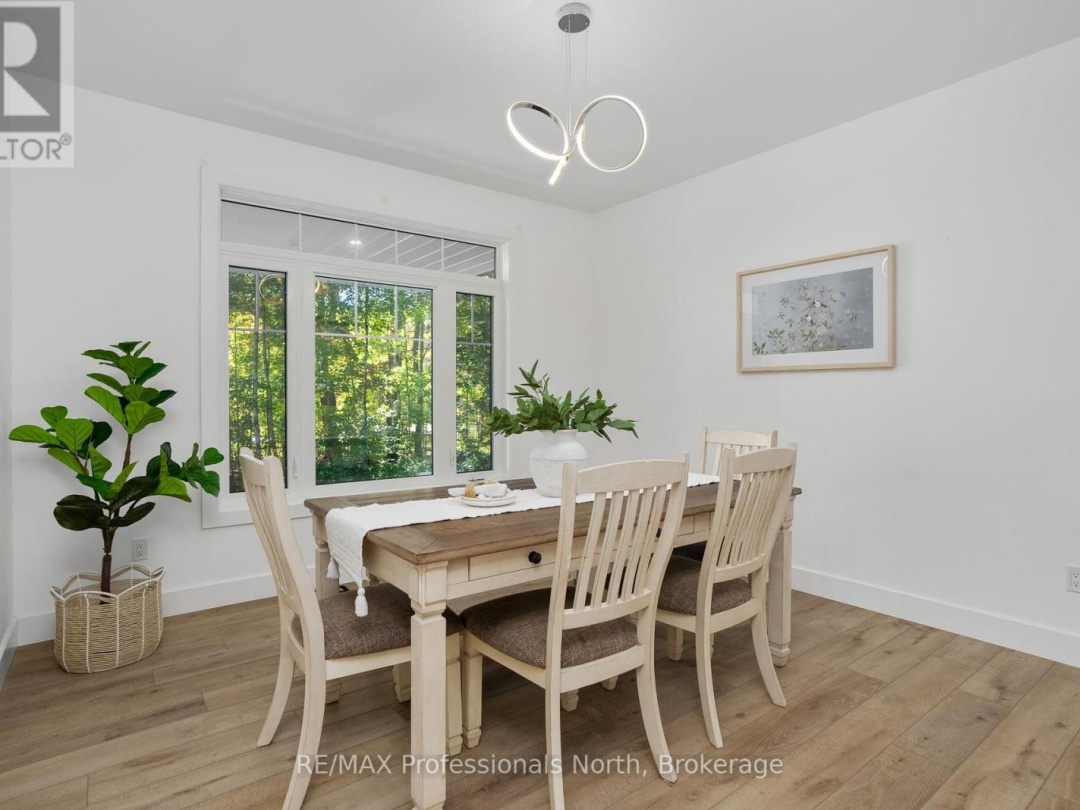 1034 XAVIER STREET, Gravenhurst (Morrison)
