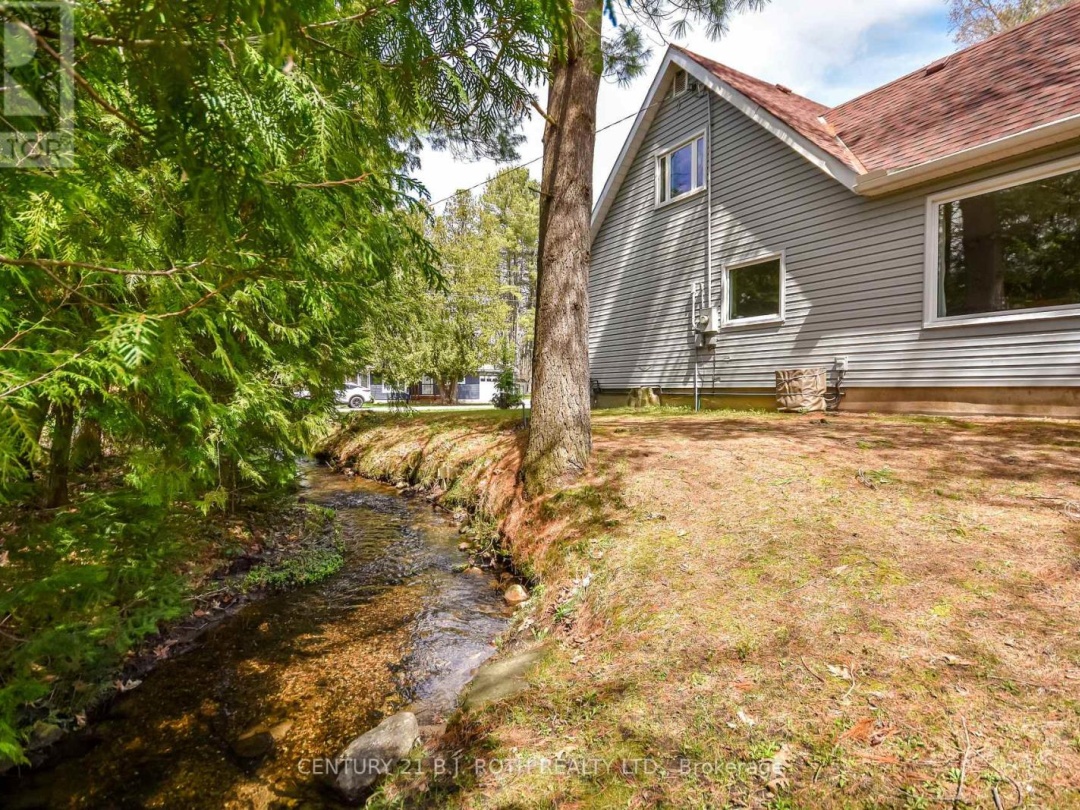 49 BECKETTS SIDE ROAD, Tay (Waubaushene)