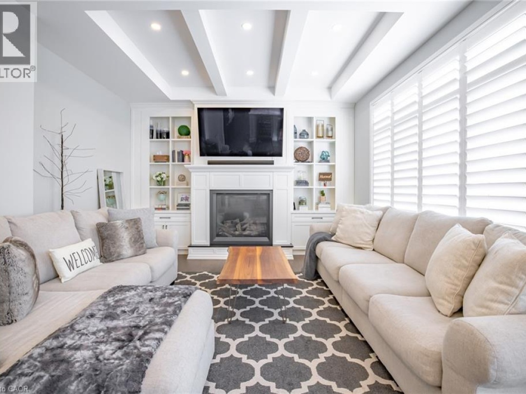 4 LOCKMAN Drive, Ancaster