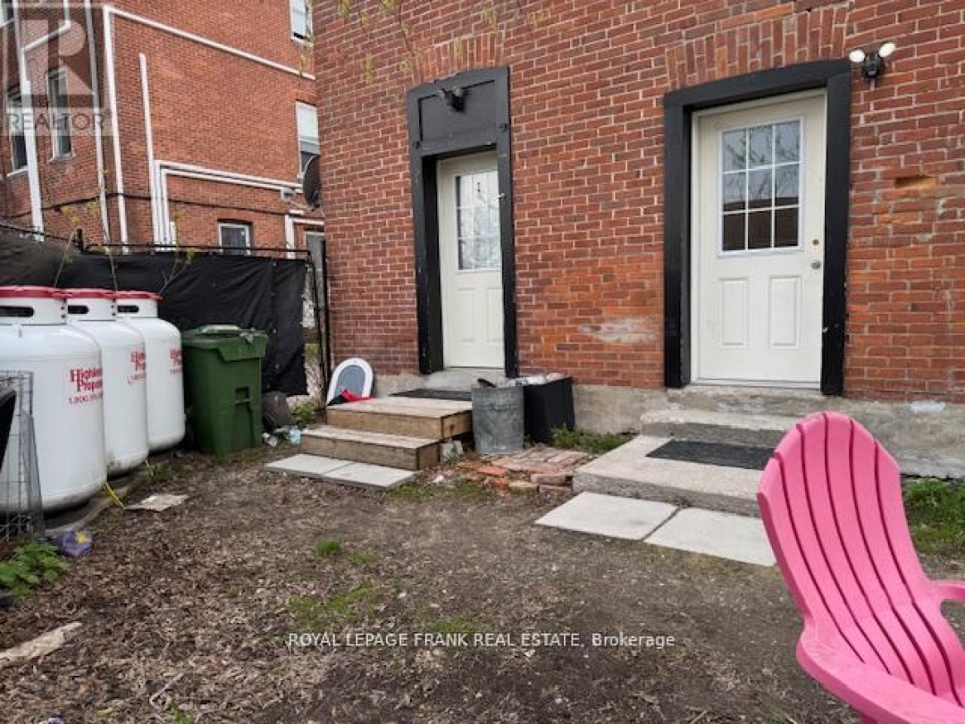 49 MAIN STREET, Kawartha Lakes (Bobcaygeon)