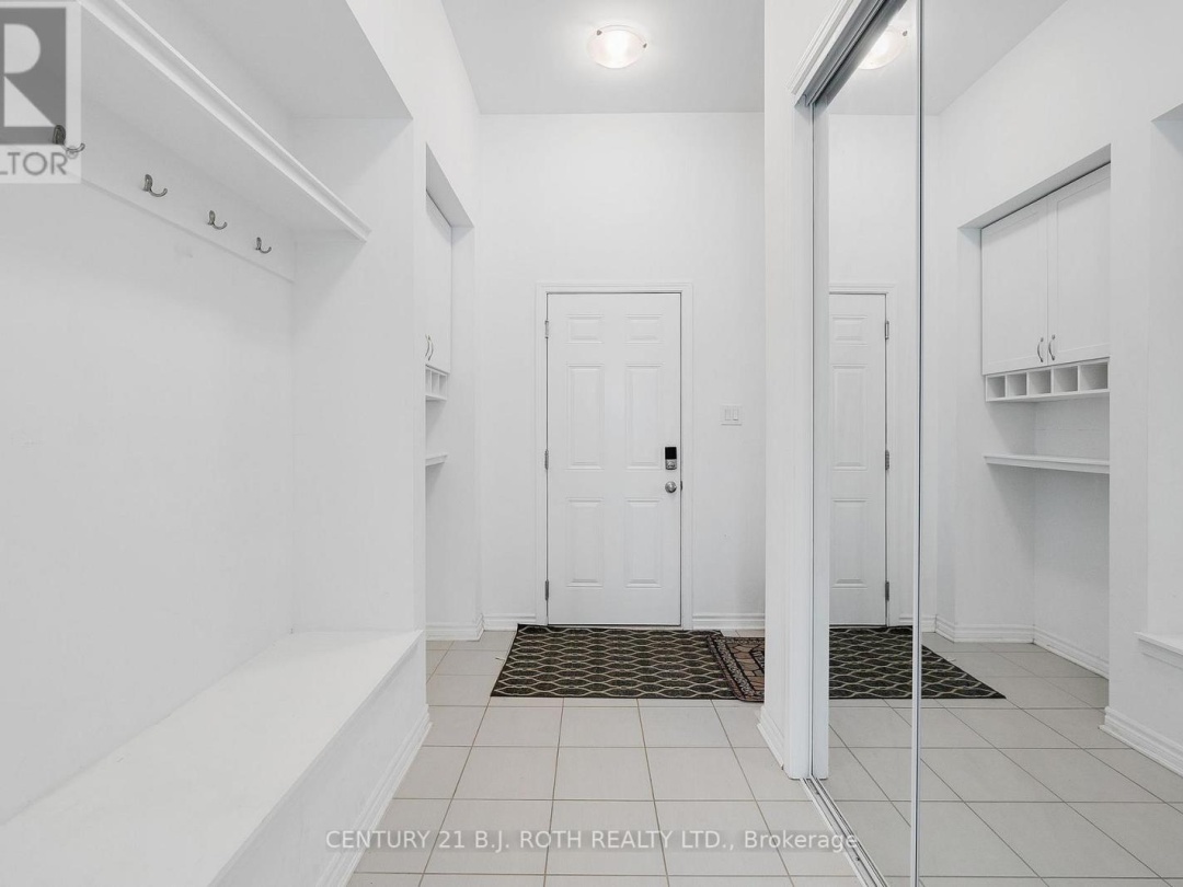 22 DYER CRESCENT, Bracebridge (Macaulay)