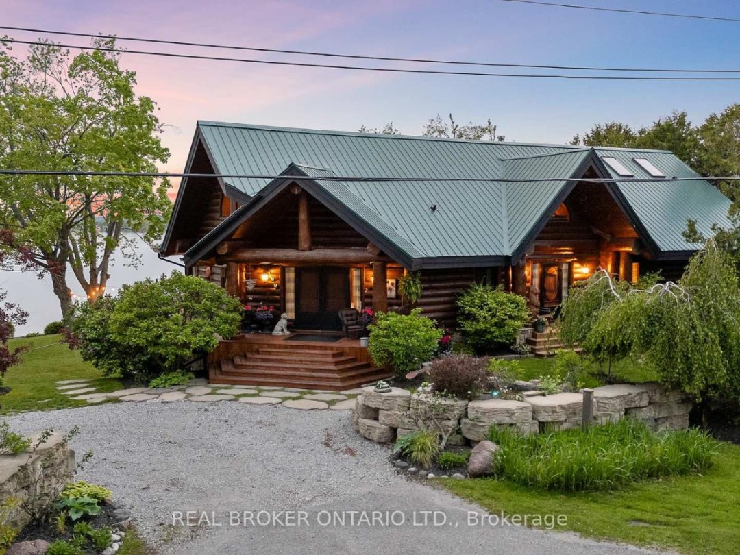 99 CREIGHTON STREET, Lake Simcoe