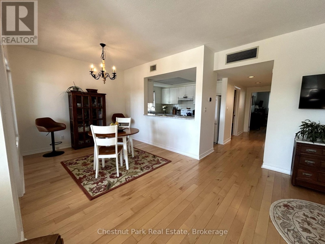 5 - 3421 GRANDVIEW FOREST DRIVE, 