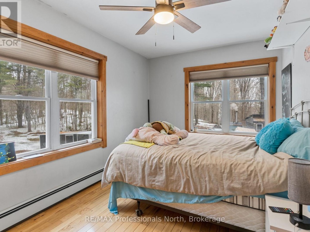 1127 BOBCAYGEON ROAD, Minden Hills (Anson)