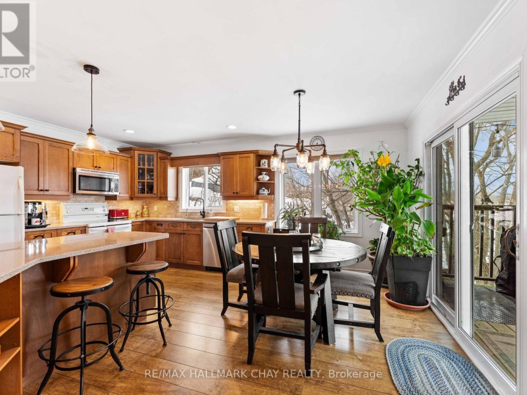 137 PICKEREL POINT ROAD, Gloucester Pool
