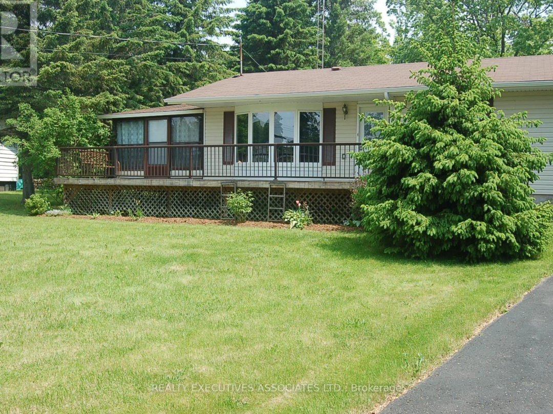 211 ALPINE LAKE ROAD, Pigeon Lake