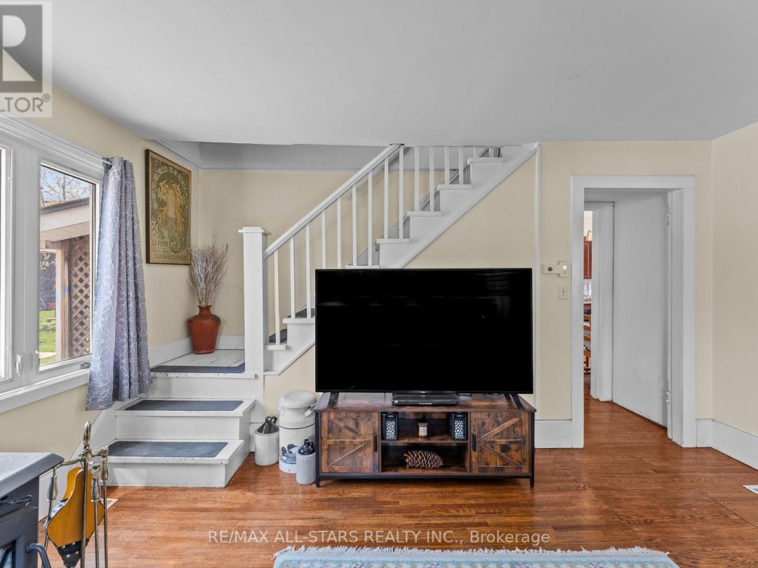 39 FRANCIS STREET W, Kawartha Lakes (Fenelon Falls)