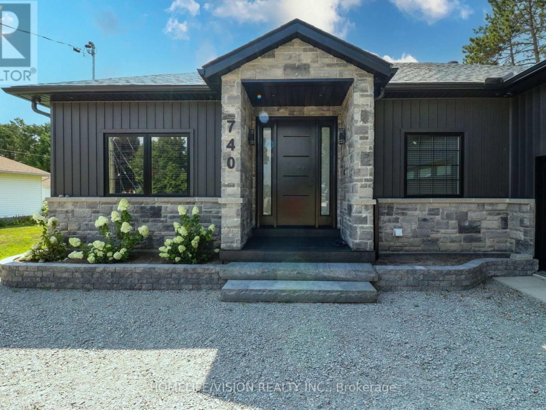 740 MIDLAND AVENUE, Tay (Port McNicoll)