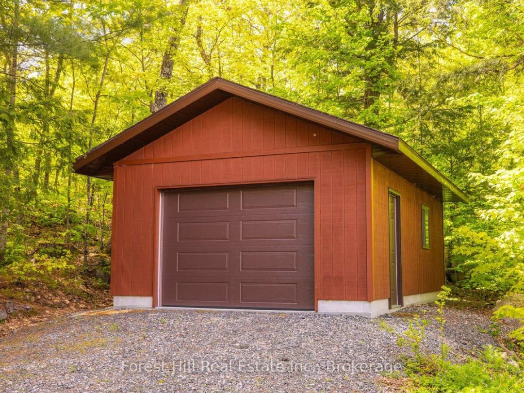 445 LORIMER LAKE ROAD, Lorimer Lake