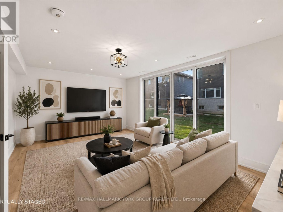 3740 LAKEPOINT DRIVE, Severn (West Shore)